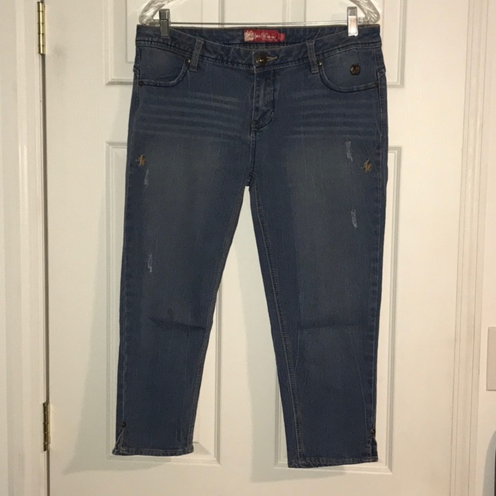 Apple Bottoms cropped jeans 11/12